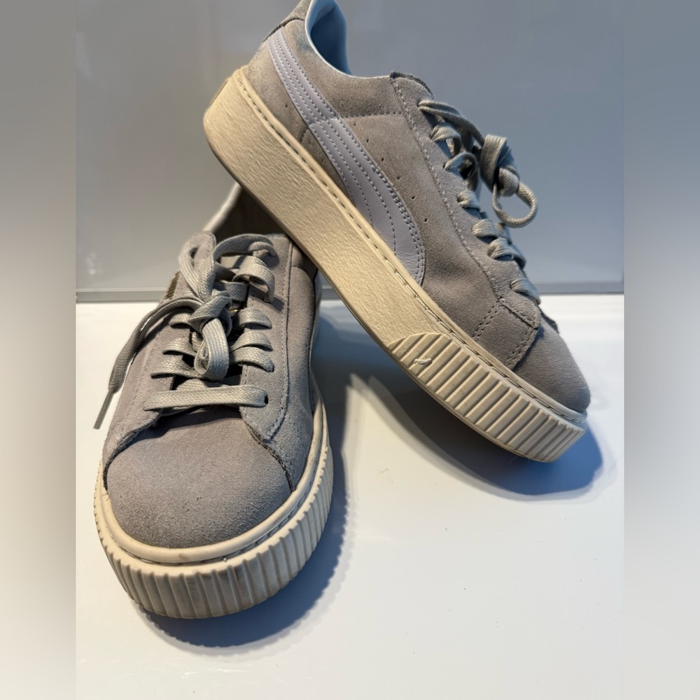 PUMA SUEDE PLATFORM CORE Halogen Blue/Whisper White Women’s US Size 8.5